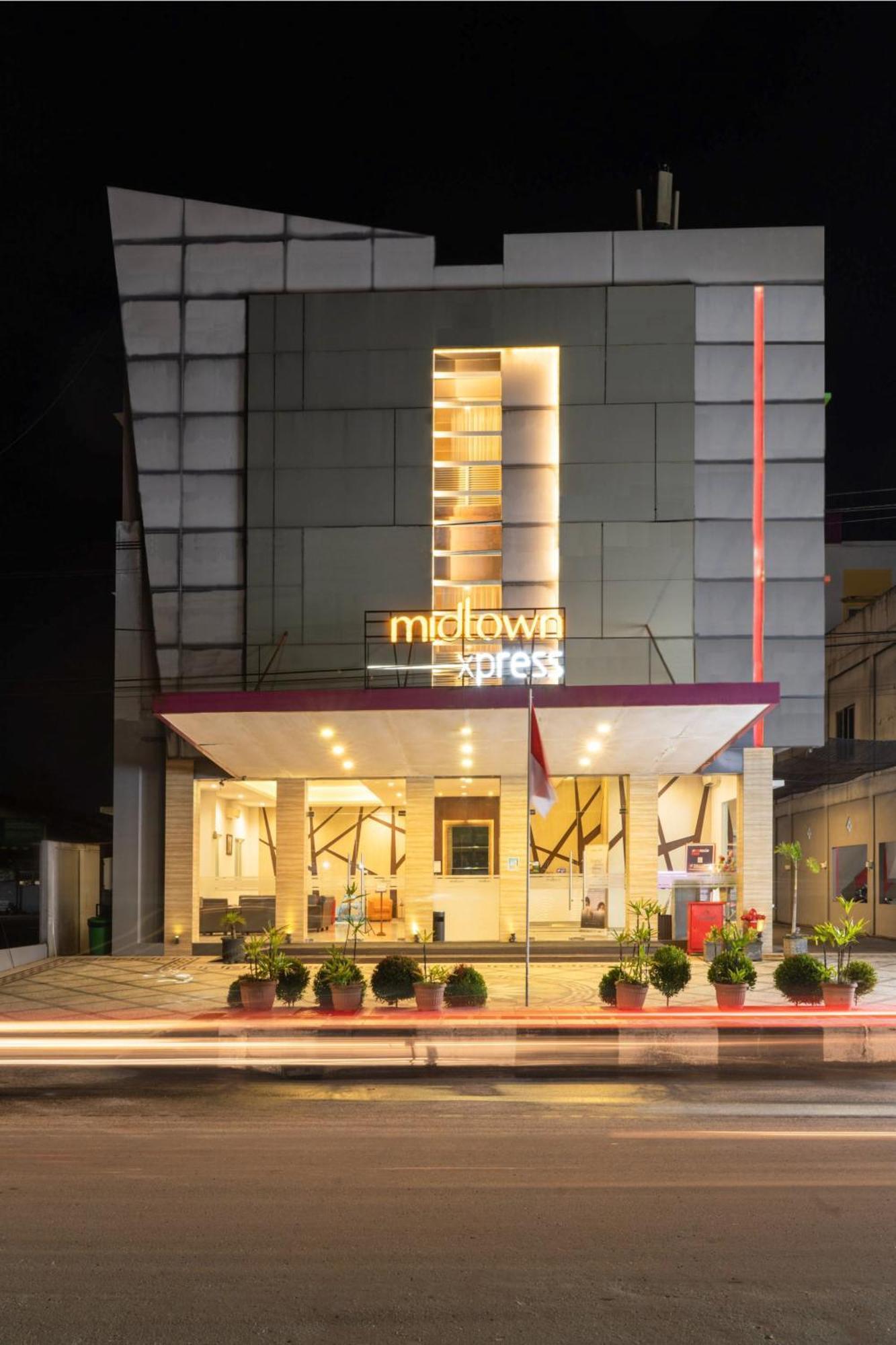 Midtown Xpress Sampit - Kalimantan Tengah Eksteriør bilde